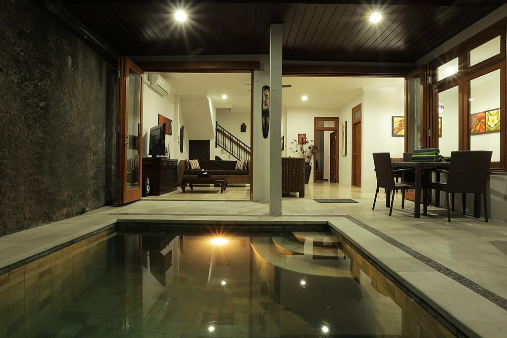 كوتا Bali Holiday Villas Kuta الغرفة الصورة