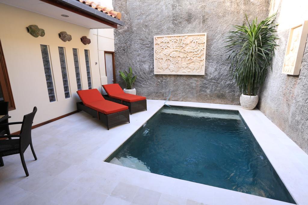 كوتا Bali Holiday Villas Kuta الغرفة الصورة