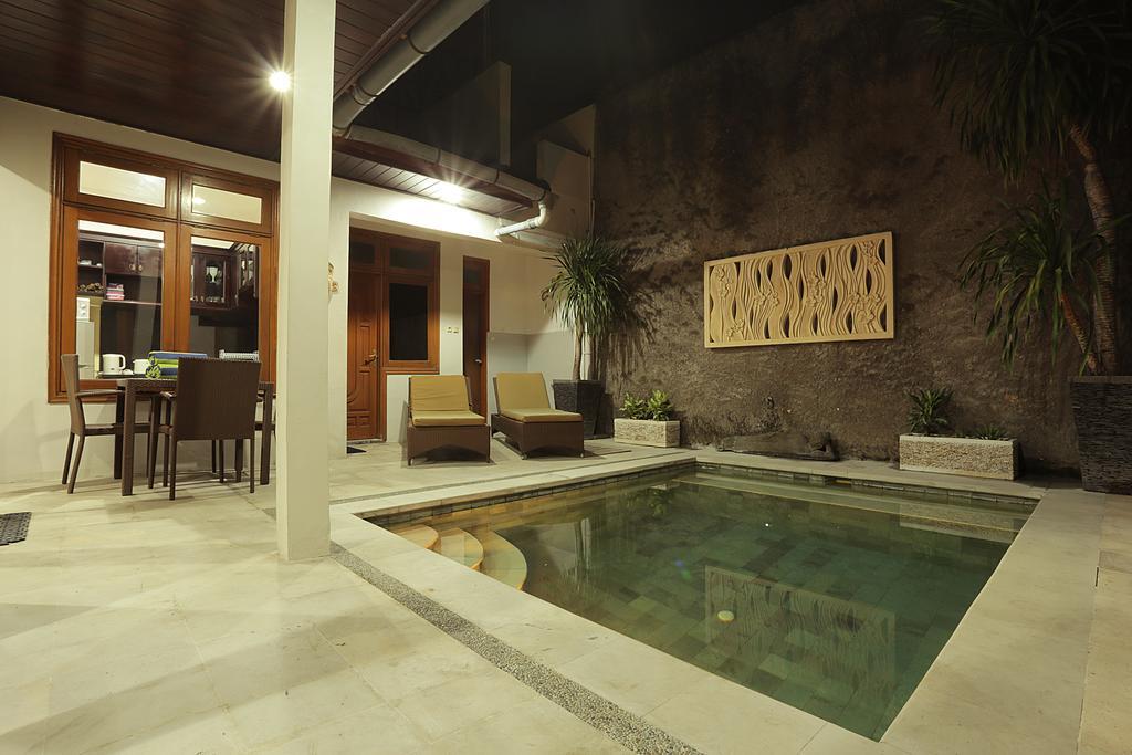 كوتا Bali Holiday Villas Kuta الغرفة الصورة