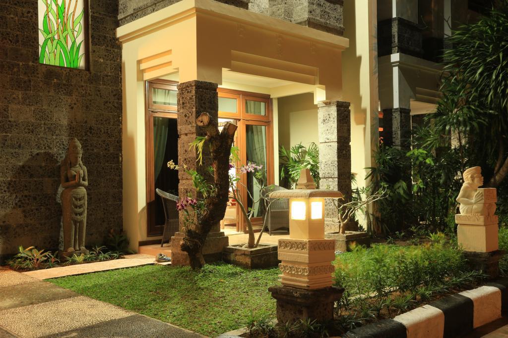 كوتا Bali Holiday Villas Kuta الغرفة الصورة